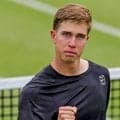  17歳がメドにアンダーサーブお見舞い 
