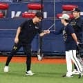 【阪神】伏見寅威がオリックス杉本裕太郎、西野真弘らと再会喜ぶ　西勇輝は岸田監督にあいさつ