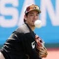 【楽天】前田健太が古巣広島の新井貴浩監督、菊池涼介、森下暢仁らと交流「みんな懐かしい」