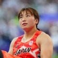【陸上】女子やり投げでアクシデント…助走で脚痛めたか、上田百寧が車いすで運ばれる