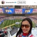 パラグアイ伝説セクシーサポ降臨「夢かなえてくれた」胸の谷間に携帯電話挟み「W杯の永遠の恋人」