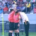 【Ｊオールスター】槙野智章劇場開幕！ＥＡＳＴ-Ｂ監督がお祭り男の本領発揮　イエローカード１号で国立爆笑の渦