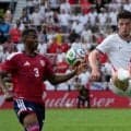 イングランド代表、W杯前に盗みに遭う　試合用スパイクの可能性も