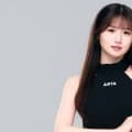 現役RQ「ずっと着てみたかった」 “映える”最新レーシングスーツ着用で激変した姿に反響「女性用あるんだ」「めちゃカラフル」