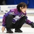 【カーリング】女子決勝第9E　北海道銀行の仁平、ガッツポーズの最終投　6－4でラストEへ
