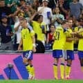 【Ｗ杯】三笘薫の同僚弾！遠藤航の同僚弾！スウェーデンが２-１のリードで折り返し…日本とは２６日に対戦