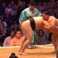 パリっ子の“度肝”を抜いた「宇良の受け身」派手に“裏返って”場内騒然 観衆の心を鷲づかみした驚異の身体能力