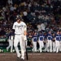 ４三振の阪神・立石が悔し涙　九回２死で空振り三振、最後の打者に　瞳を潤ませてベンチに下がる