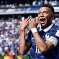 エムバペ２発　史上初２大会連続得点王の偉業へ、W杯通算14点目／W杯得点ランク