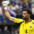 「大会のレベルが下がるという批判を否定した」スペイン零封のカーボベルデGKに止まぬ賛辞　米国でも話題「欧州の強豪を苦しめ続けた」【W杯】