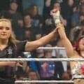 【WWE】イヨ・スカイ月面水爆でクイーン・オブ・ザ・リング決勝進出　サウジ開催ファイナルへ