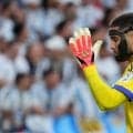ジダン次男、GKルカほろ苦デビュー　父観戦の前でメッシにハット献上　アルジェリア代表28歳