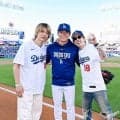 人気ロックバンド“ワンオク”ＴａｋａとＴｏｒｕが見せた野球への敬意「本当に光栄」ドジャース戦始球式に登場　山本からの重圧に負けずノーバウンド投球でスタンド沸かせる