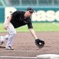 阪神　ドラ１立石の登録抹消で佐藤輝を「三塁」、森下を「右翼」へ