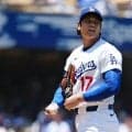 左膝を襲う157キロ打球も…大谷翔平が高速反応→自ら守る好守　本拠地どよめき