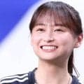 「デカすぎるｗ」Ｗ杯現地取材の人気美人女優、「ワイルド」姿に反響「驚くべき」「何人分？」