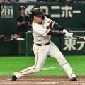 【巨人】岸田行倫が“初4番弾”　左中間席ギリギリに飛び込む４号２ラン　反撃のアーチに