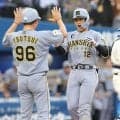 阪神・坂本　プロ初の右へ１号　不思議な感覚「あんなの打ったことないでしょ」