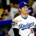 力投の佐々木朗希、サヨナラ後に“いいね”　大谷に届いた吉報…ド軍ナイン祝福