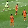 【Ｗ杯】コートジボワールが痛恨の逆転負け　初の決勝Ｔ進出がスルリ…　ドイツに１-２黒星