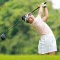 【女子ゴルフ】１８歳のルーキー、吉﨑マーナが首位浮上　今季新人一番乗りの初優勝目指す…ニチレイＬ最終日