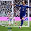 「日本はフルスロットルだ」鎌田大地が海外衝撃の“最速弾”…上田綺世が豪快ミドル2点目「格の違いを見せつけてくるね」【W杯】