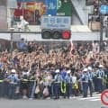 【Ｗ杯】渋谷スクランブル交差点は「人・人・人」のお祭り騒ぎに　警察は「まもなく赤信号です！」と厳戒態勢