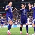 「左足ピョン」「神シュート」本田圭佑氏も絶賛！日本代表が“史上初”の快勝で決勝T進出に王手「最高の日曜日」「ビールが美味い！」【W杯】