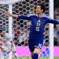 日本W杯最速の歴史的一撃！鎌田大地の“芸術的バックヒール弾”が「オシャレすぎる」「相手は腹立つやつw」SNS沸騰