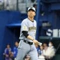 【阪神】藤川監督がベンチ出て球審のもとへ　DeNA尾形崇斗のセットポジションめぐる確認か