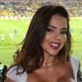 コロンビアを応援する新たな人気サポ誕生か、カルデナス大胆な衣装みせつけ開幕初戦から注目