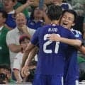 【W杯】｢パパ握りしめてるの可愛すぎ｣上田綺世のモデル妻、歴史的2発を祝う愛娘ショット公開｢いいね100万回押せる｣｢おててかわいすぎ｣