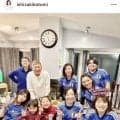 ロコ・ソラーレ、サッカー代表ユニホームの集合ショット「よーく見ると…」電撃退団した選手の姿も「激熱」「かわいい」