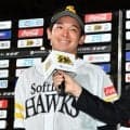 【ソフトバンク】ドラ３ルーキー鈴木豪太が１球でプロ初勝利「ウィニングボールは母に渡します」
