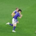本田圭佑「うそやろ？ファッションやろ？」田中碧のソックスがビリビリ！理由に納得いかず？！柿谷さんが説明