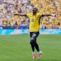 ドイツに逆転勝利で決勝Ｔ劇的進出のエクアドル大統領が翌日を祝日にすると宣言