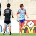 【Ｗ杯】久保建英、ブラジル戦出場は“黄色信号”もボール使って練習　「帰ってくるまで勝ち進む」と仲間も早期回復期待　復帰は決勝Ｔ２回戦か