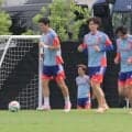 【Ｗ杯】久保建英、ブラジル戦で３戦ぶりにチームに帯同　ベンチ入りも決定的か　練習拠点引きあげのため同行しながらリハビリ続ける
