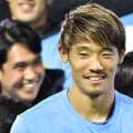 「守田が元気そうで嬉しい｣J1川崎の同期コンビ、家族ぐるみディズニーショット公開｢ダブルプリンセスは反則級の可愛さ｣｢同い年ボーイ初対面｣ 
