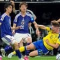 「正直、腹が立った」“北欧の大砲”を封殺した日本守備陣を批判　スウェーデンコーチが告白した恨み節「強いから蹴りが認められるのは間違いだ」【W杯】