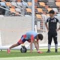 【Ｗ杯】左膝負傷で別メニュー調整中の久保建英「状態グーです」と一言も大一番のブラジル戦は欠場決定
