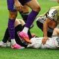 【Ｗ杯】田中碧、試合後も涙止まらず　スタッフに支えられミックスゾーン通過　主将・板倉「チームとして負けた誰のミスとかそういう話しじゃない」