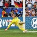 【Ｗ杯】ドイツまさかの敗退　パラグアイに屈し最多タイ５度目Ｖの夢散る　引退示唆の４０歳ＧＫノイアーでＰＫ負け