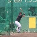 【阪神】近本光司が屋外フリー打撃再開　23スイングで痛烈な打球続ける