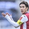 【J1岡山】水ダウの伏線回収!? 江坂任の｢長袖をください｣が実現！ 襟付き“なまこ壁”新ユニフォームに反響｢襟あり長袖むっちゃかわいい｣