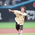 【日本ハム】ジャンプ二階堂蓮ファーストピッチで暴投「ジャンプの斜面よりマウンドの斜面の方が…」