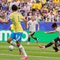 佐野海舟「サッカーができるのは当たり前ではない」ブラジル相手に代表初ゴール、さらなる飛躍へ