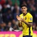 エクアドル選手が口元覆って退場　W杯、差別撲滅の新ルールで2人目