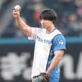 【日本ハム】青木マッチョ、筋肉つき過ぎ？　力んだのか、三塁側へ投球それるもノーバン投球