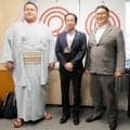 師匠の超地元に新宿舎、小結王鵬「来年も来てほしいと思っていただけるように」熱田区長を表敬訪問【大相撲名古屋場所】